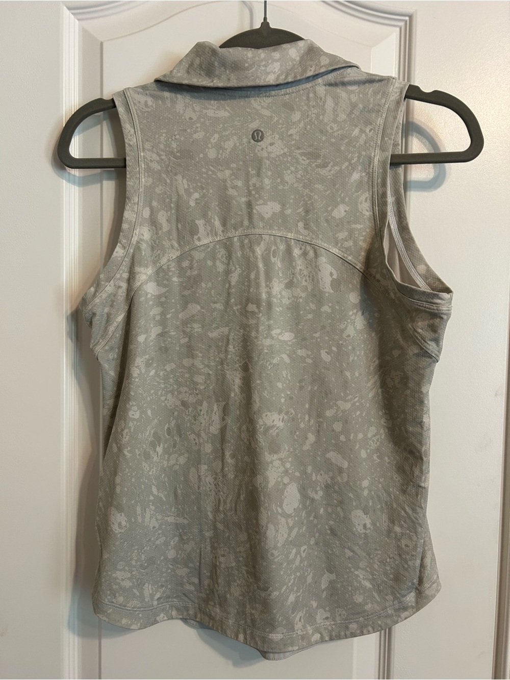 Lululemon athletica Women's Sleeveless Polo Tank - Light Gray Marble Print